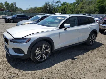 2025 Volvo V60 YV4L12WK0S2146031