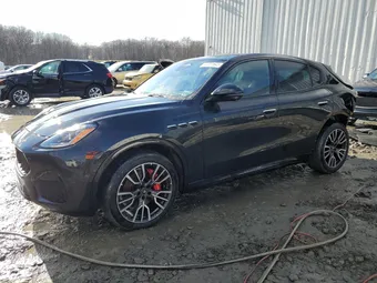 2023 Maserati Grecale ZN682AVM6P7429433