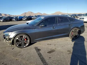 2021 Audi RS5 WAUC4CF51MA013696