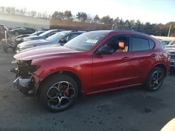 2023 Alfa Romeo Stelvio ZASPAKBNXP7D57243