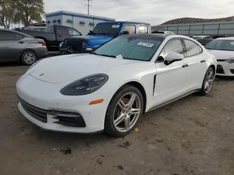 2017 Porsche Panamera WP0AA2A74HL102677