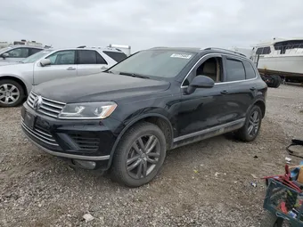 2016 Volkswagen Touareg WVGEP9BPXGD004975