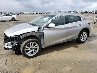 2018 Infiniti QX30 SJKCH5CP0JA048053