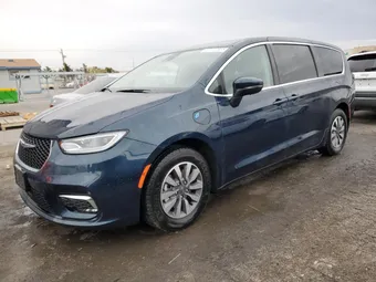2023 Chrysler Pacifica Hybrid 2C4RC1L72PR632382