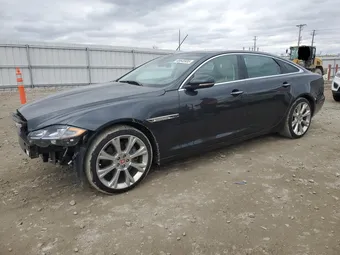 2018 Jaguar XJ-Series SAJWJ2GD9J8W15744