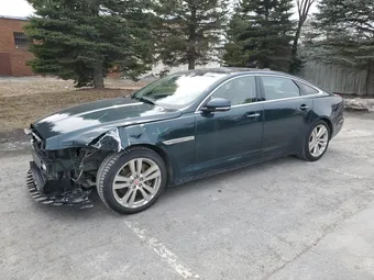 2016 Jaguar XJ-Series SAJWJ2GD0G8V92850