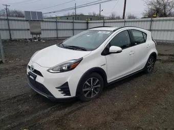 2018 Toyota Prius C JTDKDTB31J1612810