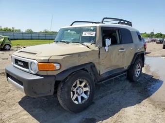 2014 Toyota FJ Cruiser JTEBU4BF5EK189189