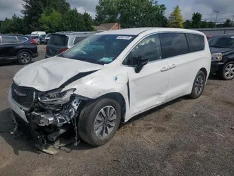 2024 Chrysler Pacifica Hybrid 2C4RC1S71RR121699