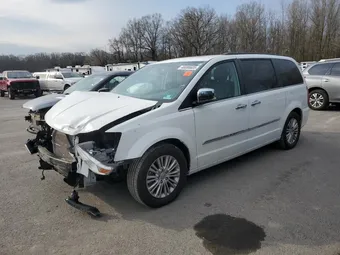 2015 Chrysler Town & Country 2C4RC1CG6FR583685