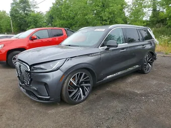 2025 Lincoln Aviator 5LM5J7XC4SGL11395