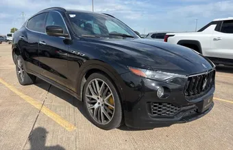 2017 Maserati Levante ZN661XUS4HX243145