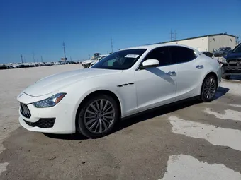 2018 Maserati Ghibli ZAM57XSA4J1299855