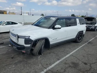 2025 Rivian R1S 7PDSGBBA1SN051768