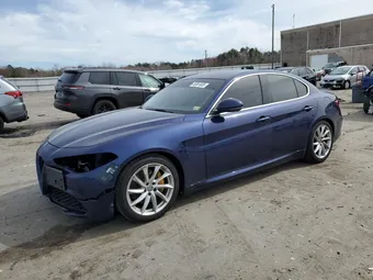 2018 Alfa Romeo Giulia ZARFAEDN7J7590223
