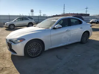 2017 Alfa Romeo Giulia ZARFAEEN3H7550374