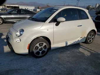 2018 Fiat 500e 3C3CFFGE7JT377367