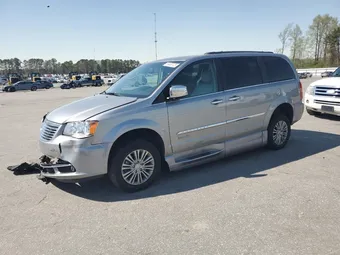 2016 Chrysler Town & Country 2C4RC1CG1GR271405