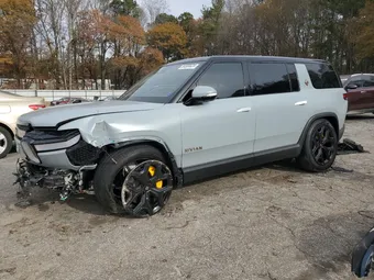 2024 Rivian R1S 7PDSGABA5RN034444