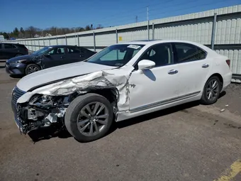 2014 Lexus LS JTHCL5EF4E5022820