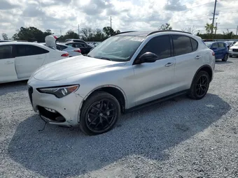 2021 Alfa Romeo Stelvio ZASPAJAN4M7D11740