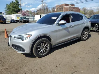 2018 Alfa Romeo Stelvio ZASFAKBN8J7B78895