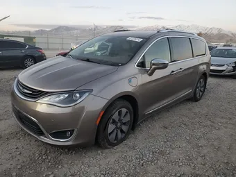 2018 Chrysler Pacifica Hybrid 2C4RC1N74JR129652
