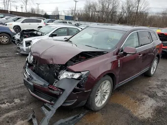 2019 Lincoln MKT 2LMHJ5AT2KBL00632