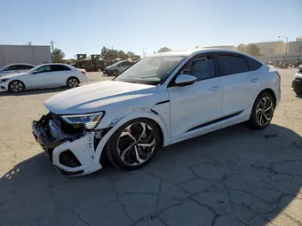 2024 Audi Q8 WA1CAAGE6RB048311