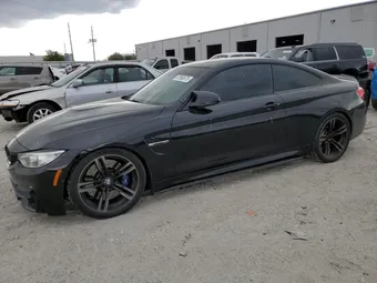 2017 BMW M4 WBS3R9C55HK709790