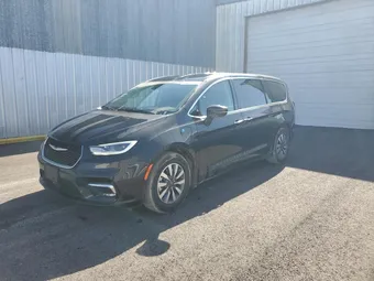 2023 Chrysler Pacifica Hybrid 2C4RC1L7XPR592181
