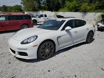 2016 Porsche Panamera WP0AA2A75GL005969