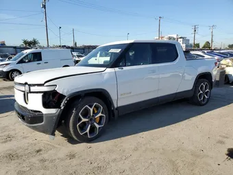 2022 Rivian R1T 7FCTGAAA9NN014280