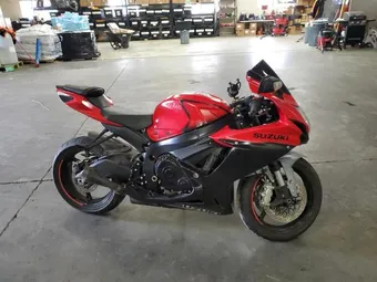 2022 Suzuki GSXR600 JS1GN7FA4N7101088