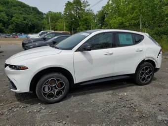 2025 Alfa Romeo Tonale ZASPATAW3S3089889