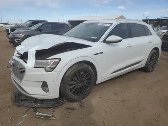 2019 Audi e-tron WA1LABGE1KB022369