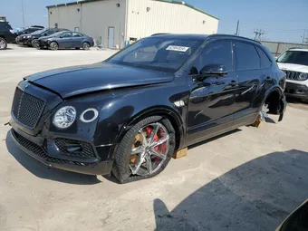 2017 Bentley Bentayga SJAAC2ZV2HC012569
