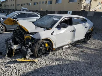 2021 Lamborghini URUS ZPBUA1ZL3MLA15560