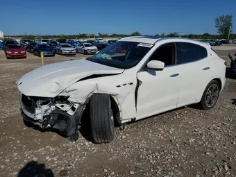 2017 Maserati Levante ZN661YUS4HX196060