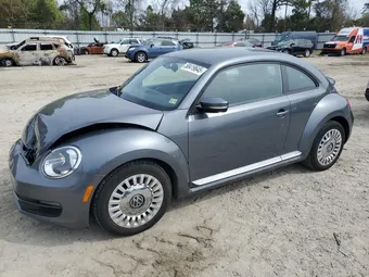 2016 Volkswagen Beetle 3VWJ17AT5GM635173