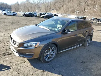 2015 Volvo V60 YV4612HKXF1000564