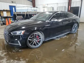 2018 Audi RS5 WAUB4CF57JA062151