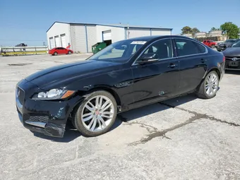2016 Jaguar XF SAJBE4BV5GCY03875