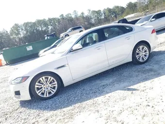 2016 Jaguar XF SAJBD4BV5GCY19710