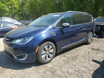 2018 Chrysler Pacifica Hybrid 2C4RC1N71JR125199