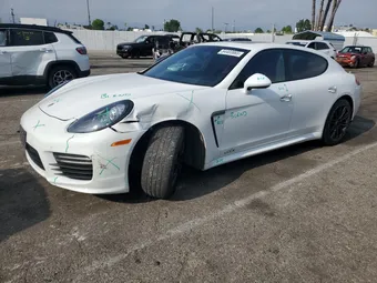 2015 Porsche Panamera WP0AF2A75FL080686