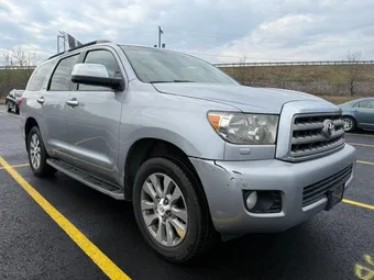 2014 Toyota Sequoia 5TDJY5G10ES106431