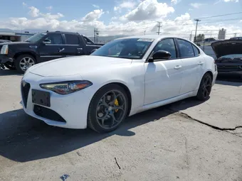2020 Alfa Romeo Giulia ZARFAMAN6L7626100