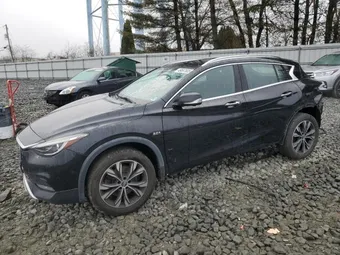 2018 Infiniti QX30 SJKCH5CR7JA005105