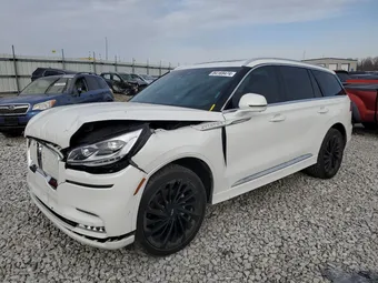 2022 Lincoln Aviator 5LM5J7XC4NGL02295